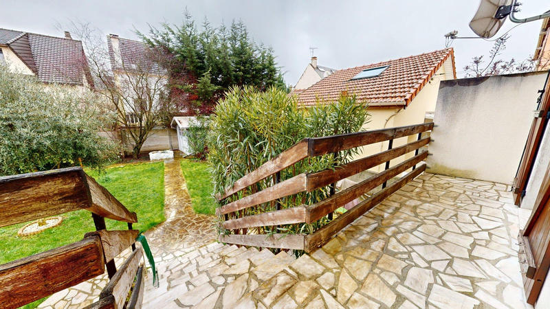 Maison - 136 m² - 6 pièces