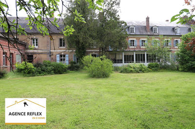 Propriété - 900 m² - 30 pièces