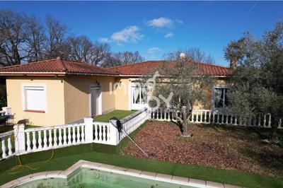 Maison - 170 m² - 5 pièces