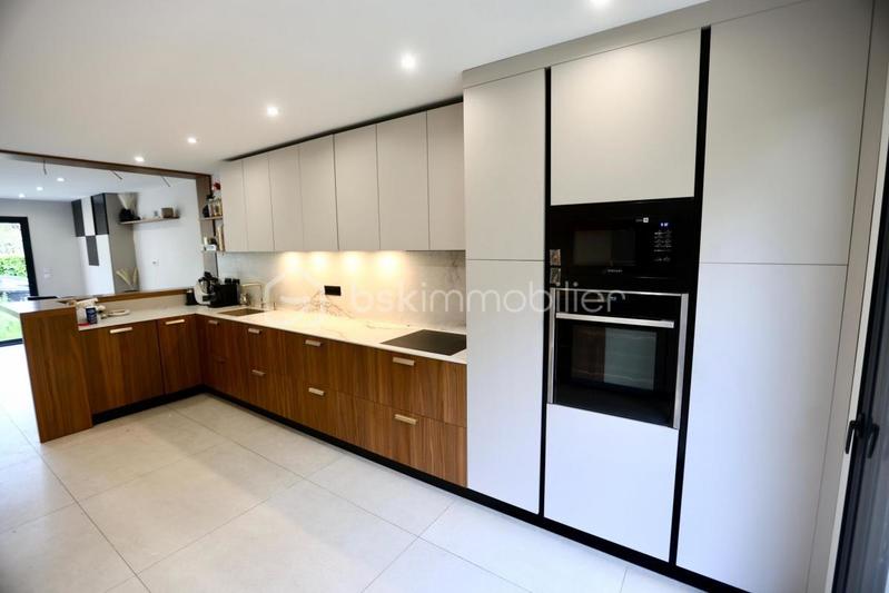 Maison - 144 m² - 7 pièces