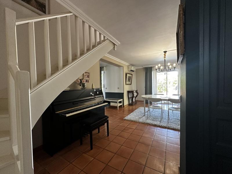 Maison - 170 m² - 7 pièces