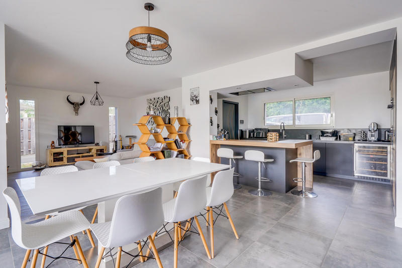 Maison - 152 m² - 5 pièces