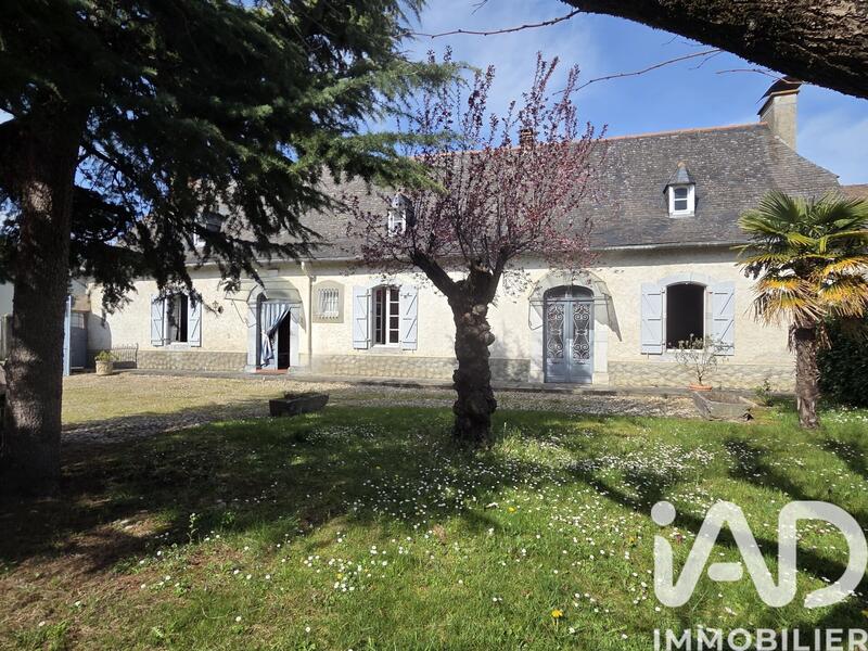Maison de village - 94 m² - 4 pièces