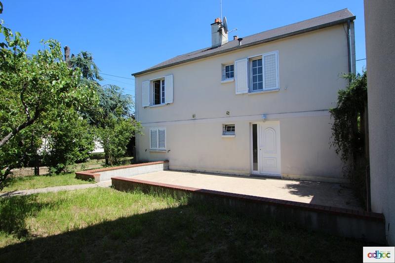 Maison traditionnelle - 95 m² - 5 pièces