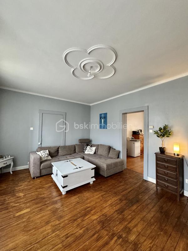 Maison traditionnelle - 105 m² - 5 pièces