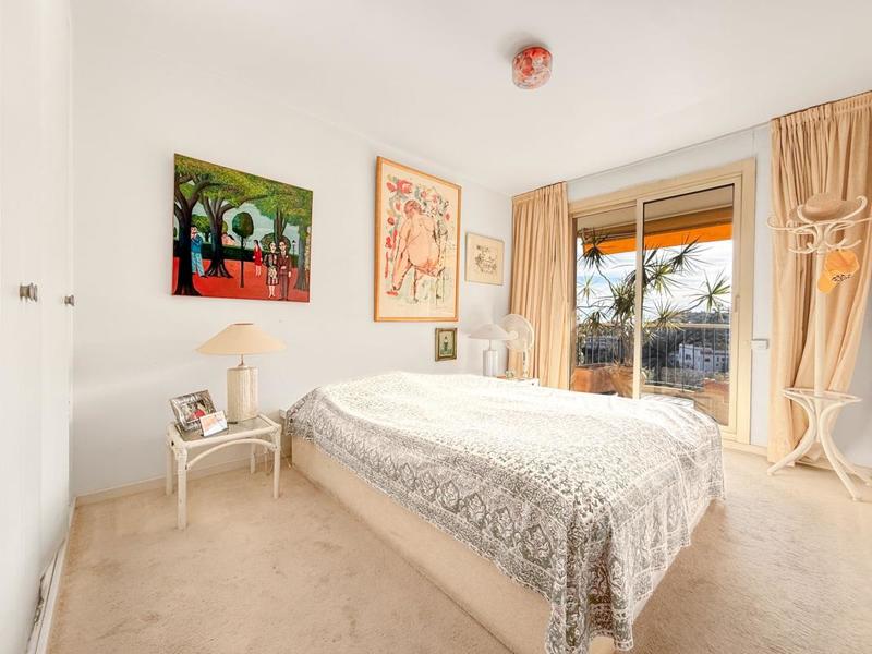 Appartement - 131 m² - 3 pièces