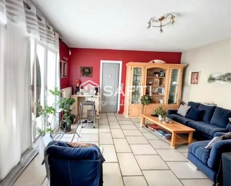 Maison - 224 m² - 7 pièces