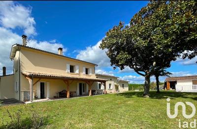 Maison - 165 m² - 7 pièces