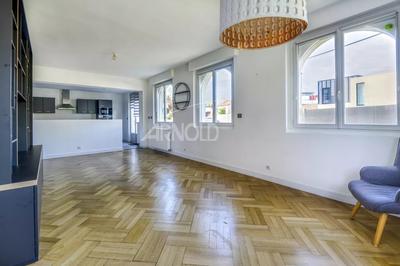 Maison - 158 m² - 7 pièces