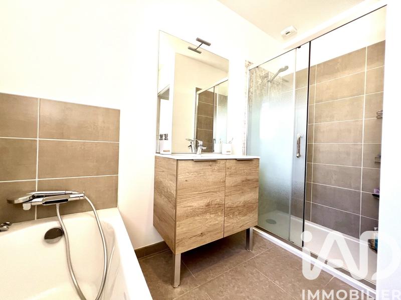 Maison - 96 m² - 5 pièces