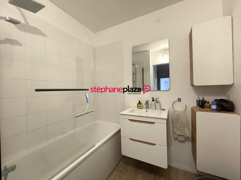 Appartement - 75 m² - 3 pièces