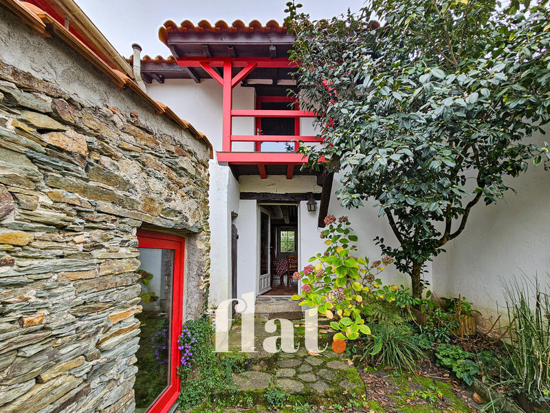 Maison - 122 m² - 6 pièces