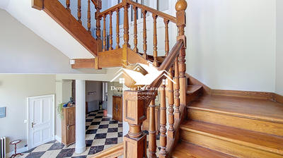 Maison - 399 m² - 14 pièces