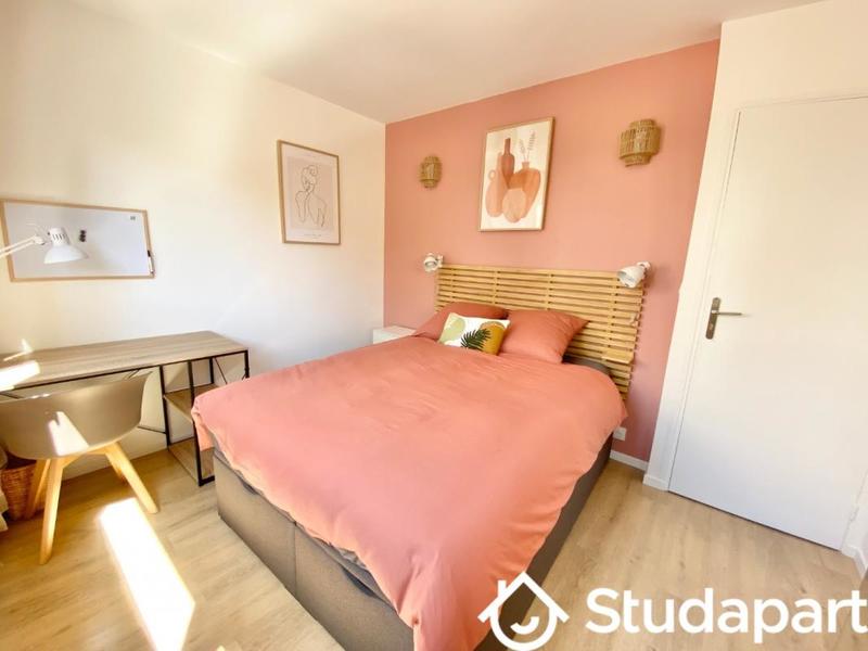 Chambre - 10 m² - 1 pièce