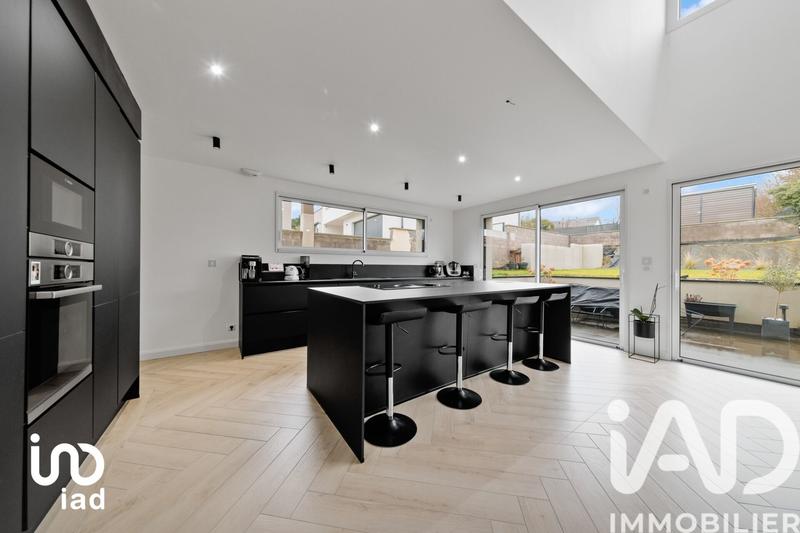 Maison de maîtres - 177 m² - 8 pièces