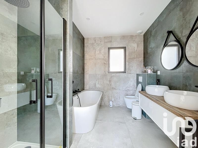 Maison - 148 m² - 5 pièces