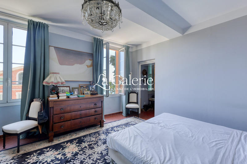 Maison ancienne - 250 m² - 9 pièces