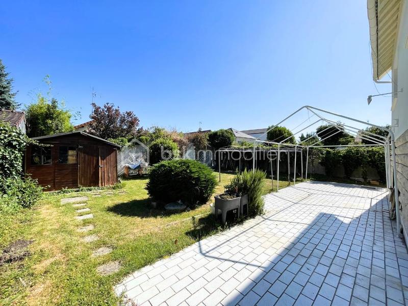 Pavillon - 140 m² - 6 pièces