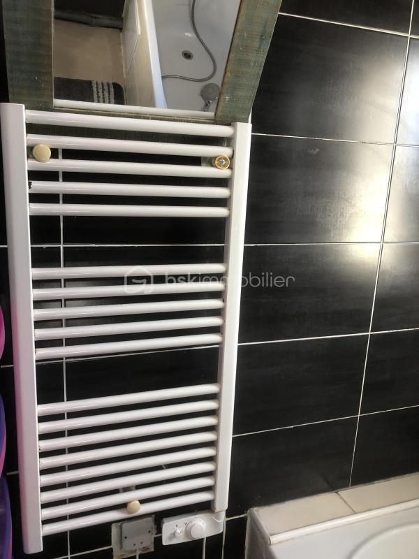 Maison traditionnelle - 93 m² - 6 pièces