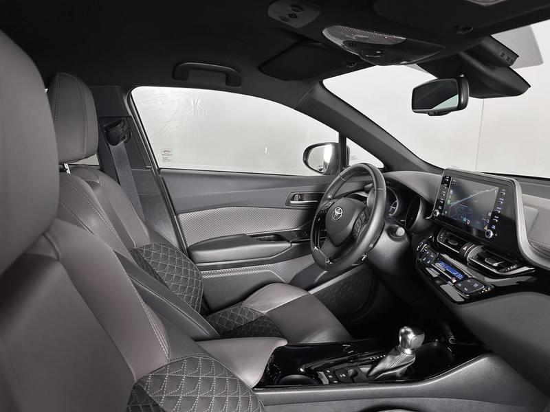 Toyota c-Hr Distinctive Hybride 1.8 Hsd Vvt-I 122ch E-Cvt 2wd Ja18p Cuir Sport Chauff Carplay Camera