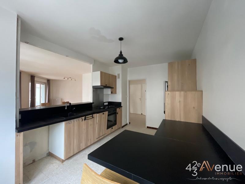 Appartement - 95 m² - 4 pièces