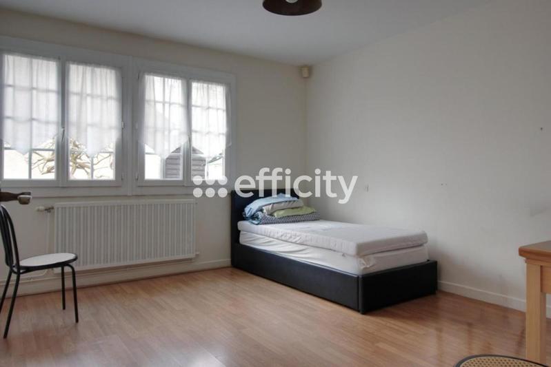 Pavillon - 141 m² - 6 pièces