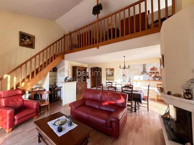 Maison de ville - 100 m² - 5 pièces