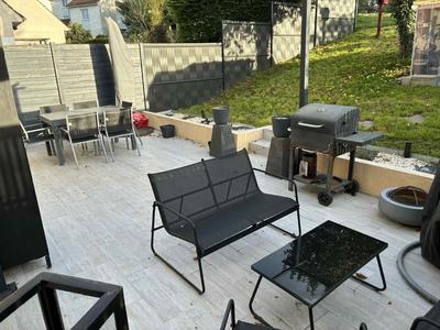 Maison - 105 m² - 4 pièces