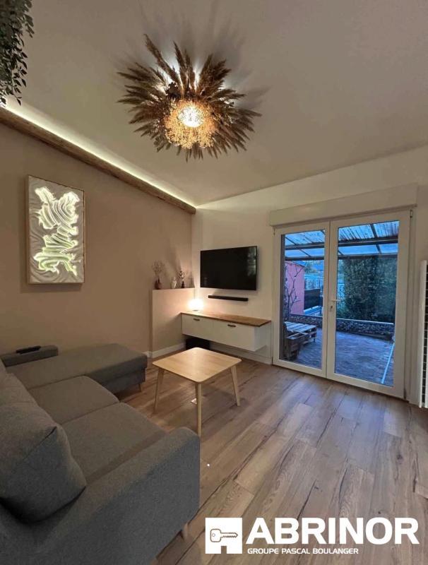 Immeuble - 100 m² - 7 pièces