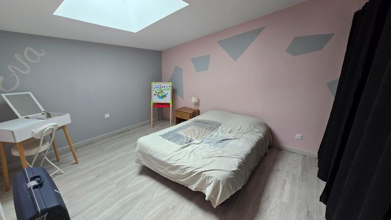 Maison - 280 m² - 4 pièces