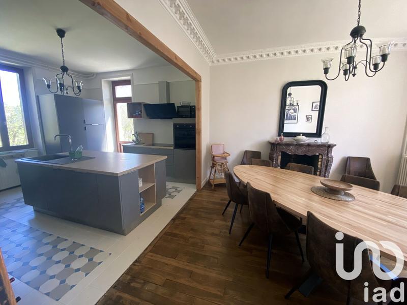 Maison - 185 m² - 8 pièces