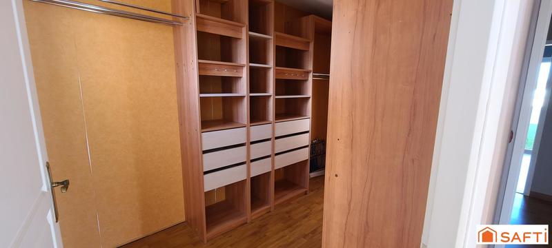 Maison - 260 m² - 7 pièces