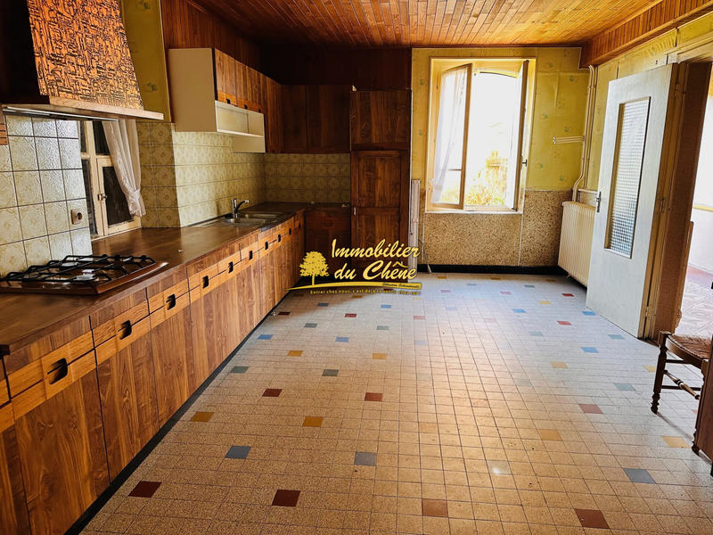 Maison - 250 m² - 10 pièces