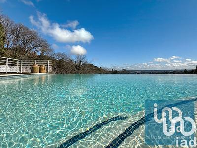 Maison - 198 m² - 8 pièces