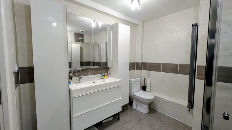 Appartement - 88 m² - 4 pièces