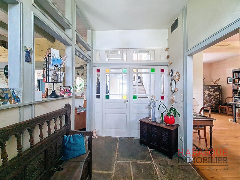 Maison - 152 m² - 9 pièces