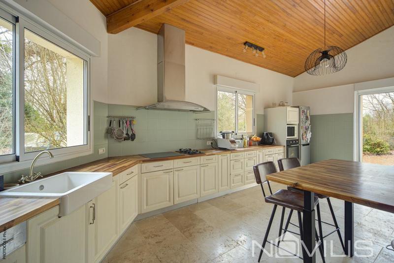 Maison - 200 m² - 5 pièces