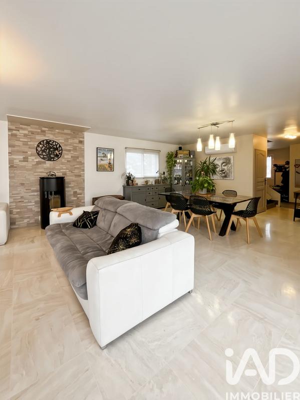 Maison - 165 m² - 8 pièces