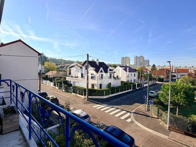 Maison - 168 m² - 8 pièces