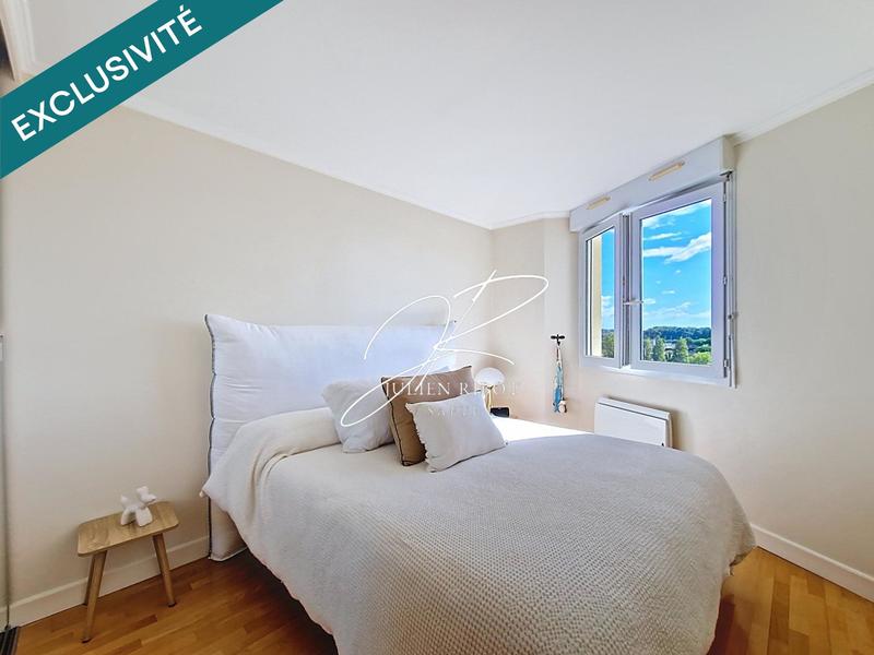 Appartement - 92 m² - 5 pièces