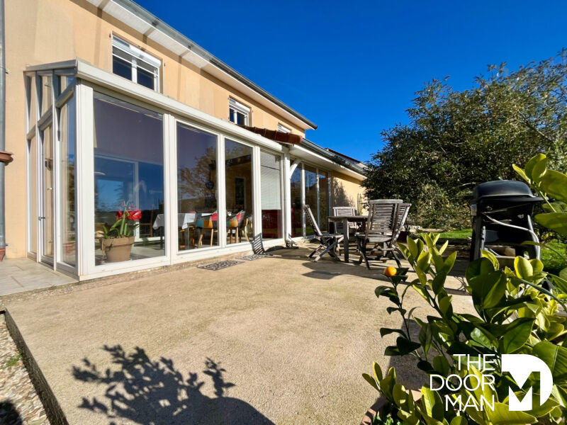 Maison - 171 m² - 7 pièces