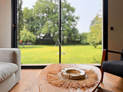 Maison - 228 m² - 8 pièces