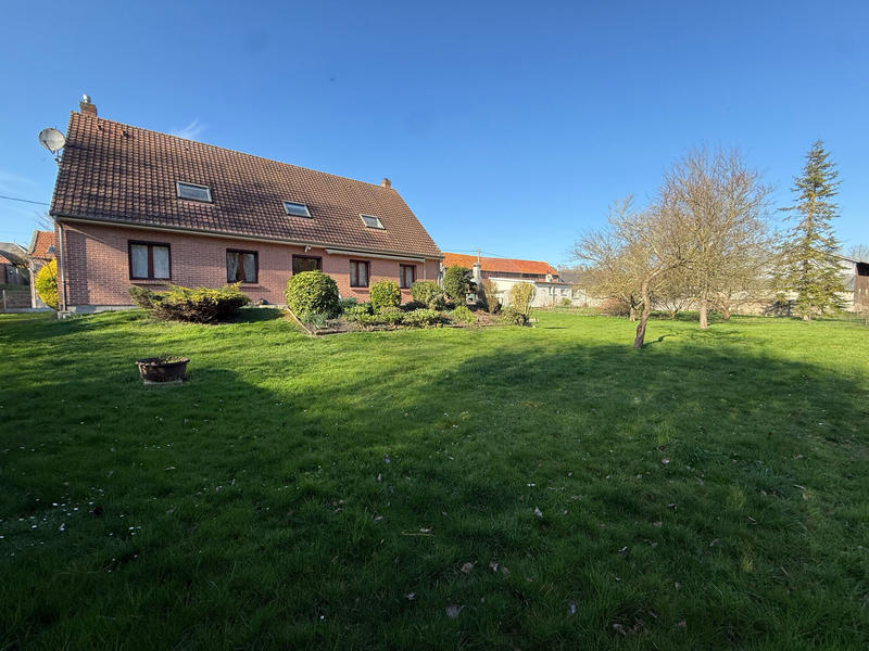 Maison - 218 m² - 7 pièces