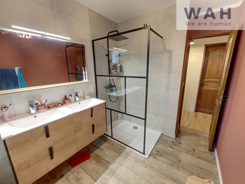 Maison - 176 m² - 6 pièces