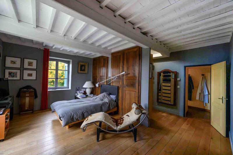 Maison - 530 m² - 18 pièces