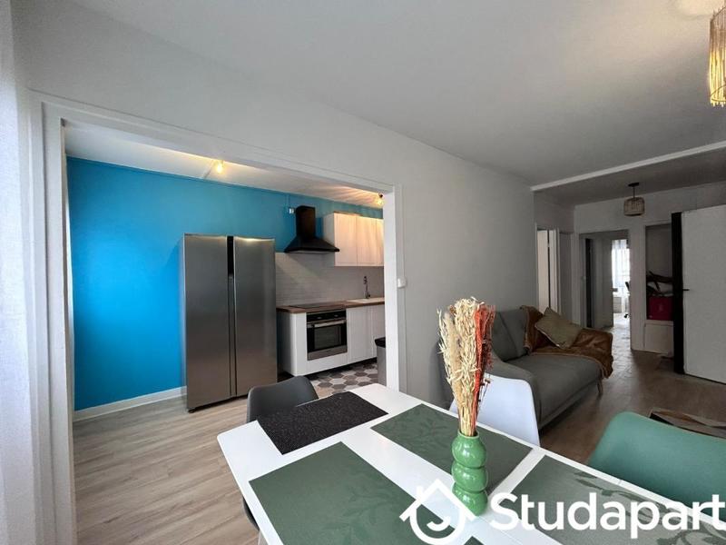 Chambre - 57 m² - 1 pièce