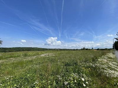 Terrain constructible - 1 213 m²