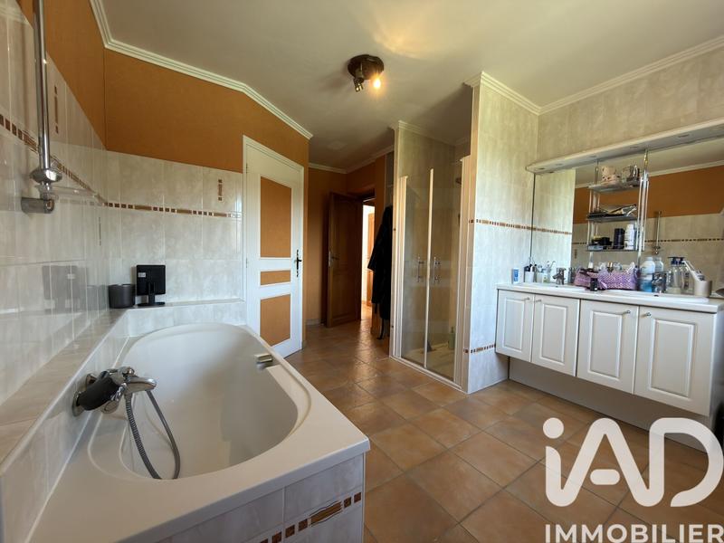 Maison - 142 m² - 5 pièces