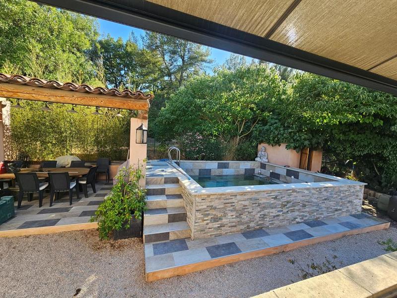 Villa - 345 m² - 14 pièces