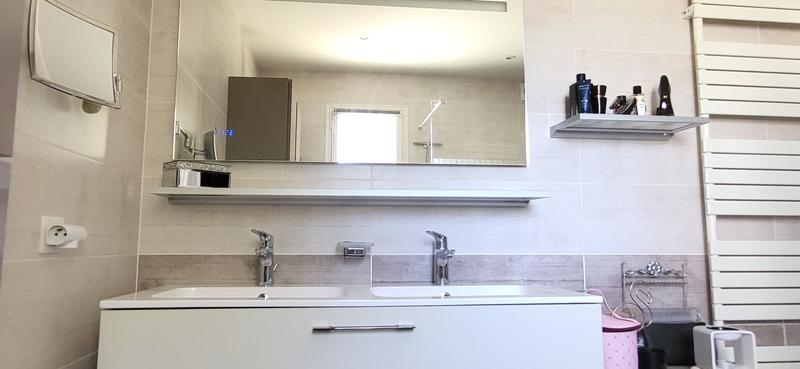 Maison traditionnelle - 166 m² - 6 pièces